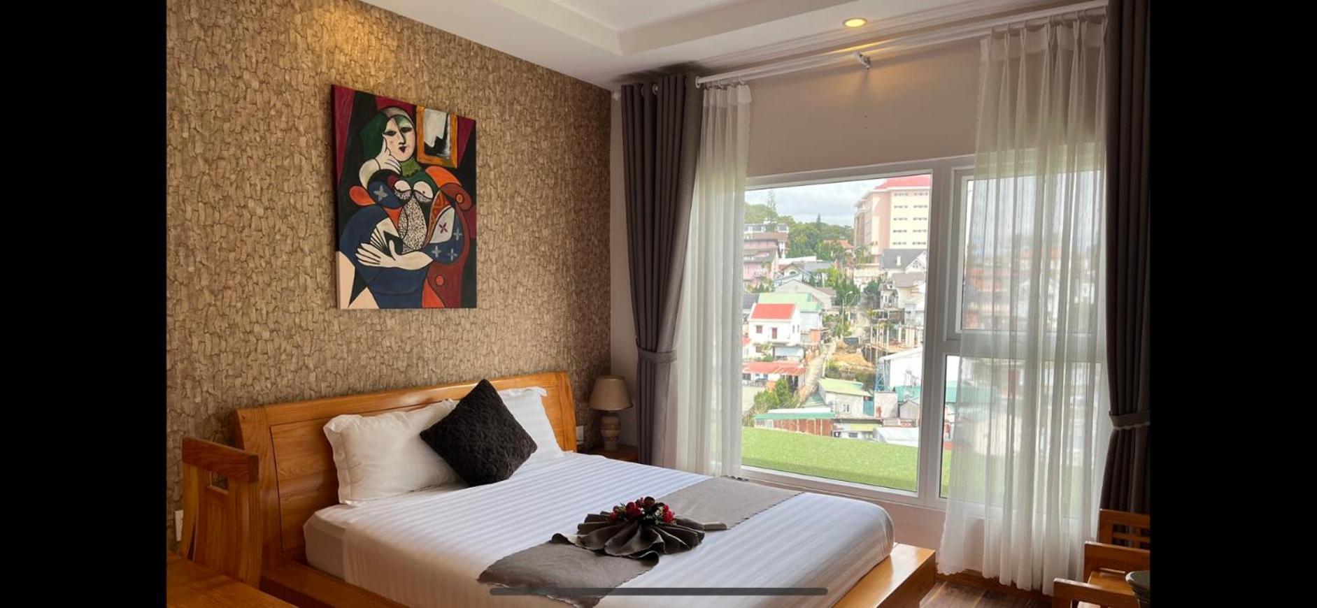 Redhouse Dalat Hotel Exteriör bild